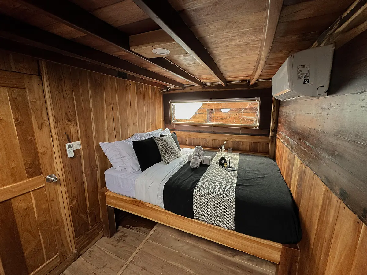 Deluxe Ocean View Cabin - Image 1